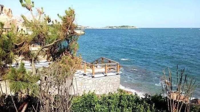 青岛第一海水浴场附近玩的【青岛海水浴场好玩吗】