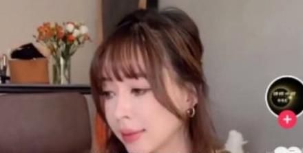 北京朝阳田田小阿姨是干嘛的【北京网红田田小阿姨拍摄闺蜜样子】