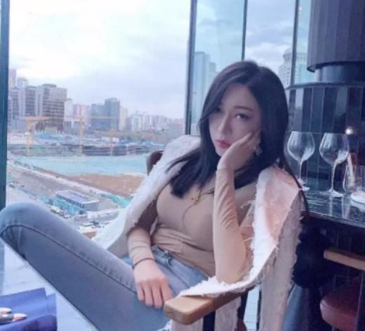 北京朝阳田田小阿姨是干嘛的【北京网红田田小阿姨拍摄闺蜜样子】