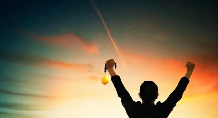 介绍自己作文300字优秀初一【介绍自己作文300字优秀题目】