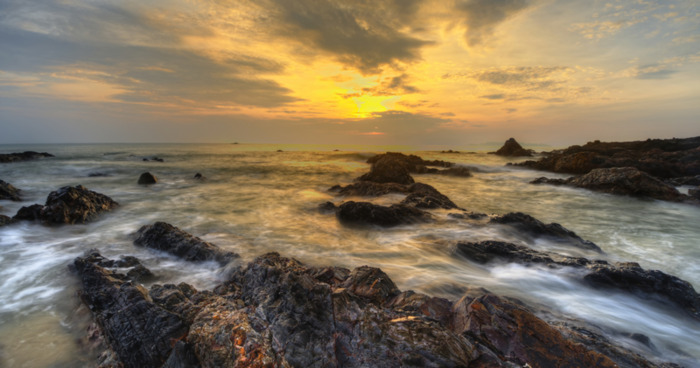 霸气文案超拽冷酷【霸气文案短句干净治愈】