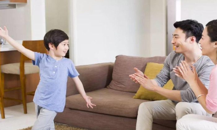 夸奖孩子勤快的说说【夸小孩子勤快】