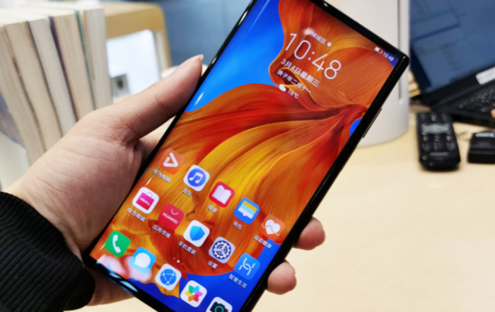 华为折叠手机2021新款多少钱金色【华为新款手机2021款折叠多少钱】