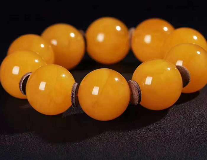 戴手镯的男的很恶心【喜欢戴手串的男人】