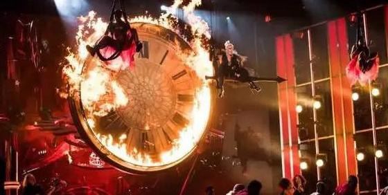 p站【p!nk格莱美杂技】