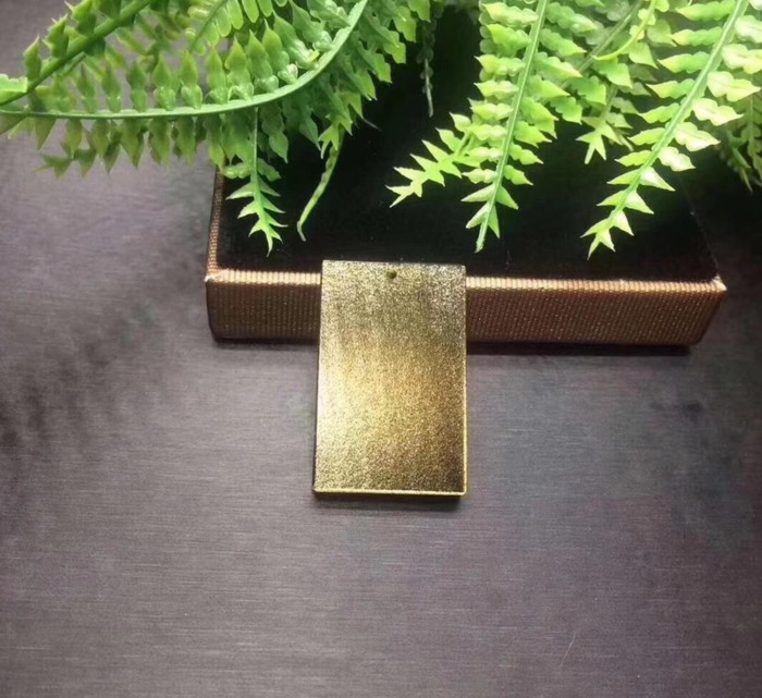 黑曜石的鉴别方法【黑曜石如何鉴别】