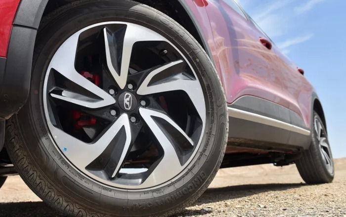 凯柠车文图【凯柠图片】