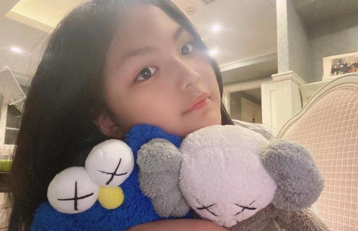 12岁女生照片可爱小清新同一个人【12岁女生照片霸气高冷】