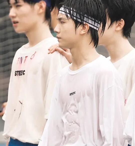 汉语拼音田字格图片【拼音田字格图片高清】