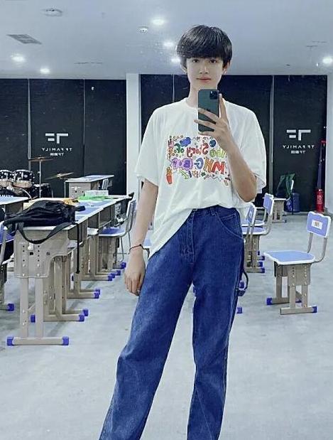 汉语拼音田字格图片【拼音田字格图片高清】