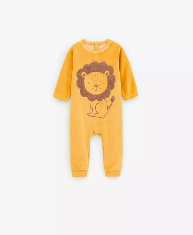 专门卖婴儿衣服的实体店【专卖婴儿衣服的网站】