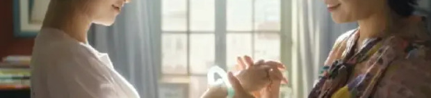 假玉镯对身体有哪些伤害【假玉镯是什么材料做的】