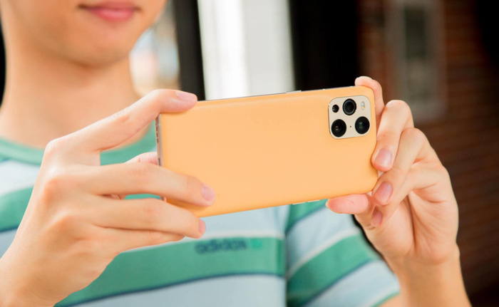 素皮和玻璃哪个后盖好【素皮版是什么意思】