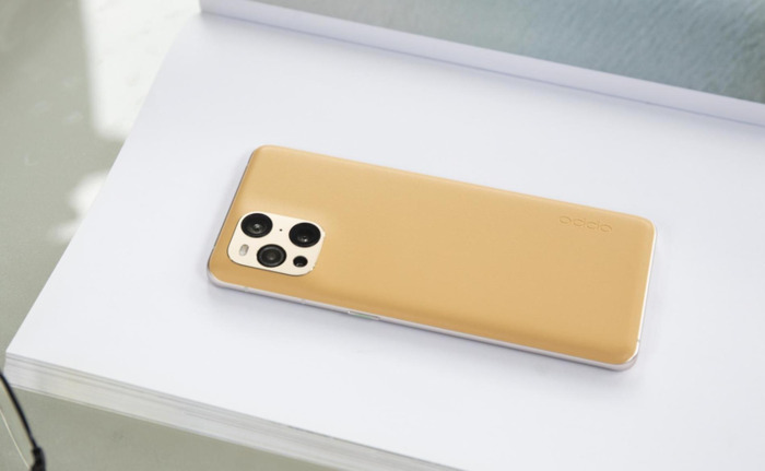 素皮和玻璃哪个后盖好【素皮版是什么意思】