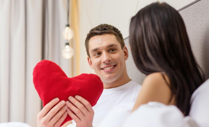 赞美男人的经典语录朋友圈别人说好温馨怎么回复【赞美男人的经典语录夸赞成功幽默】