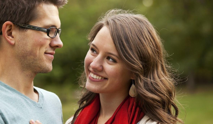 赞美男人的经典语录朋友圈别人说好温馨怎么回复【赞美男人的经典语录夸赞成功幽默】