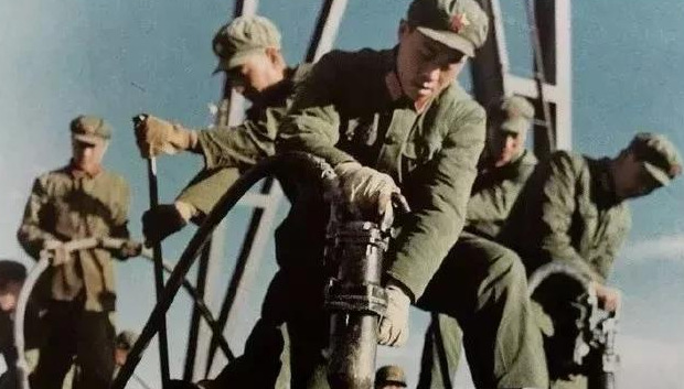 新年对部队军人的祝福语四个字【给部队官兵的新年祝福语】