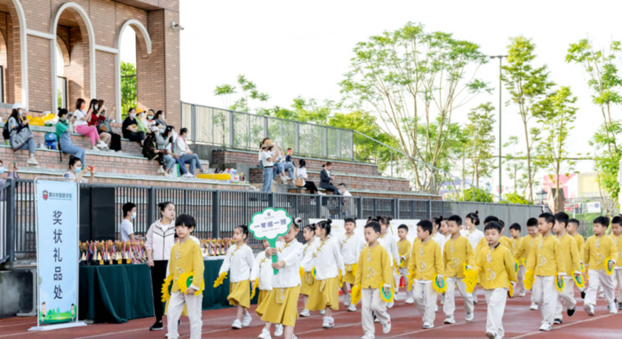 赞美孩子运动会的说说上海南京路附近有什么好玩的地【家长赞美孩子运动会的说说】
