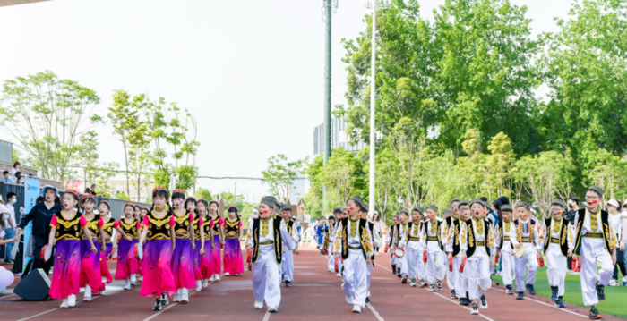赞美孩子运动会的说说上海南京路附近有什么好玩的地【家长赞美孩子运动会的说说】