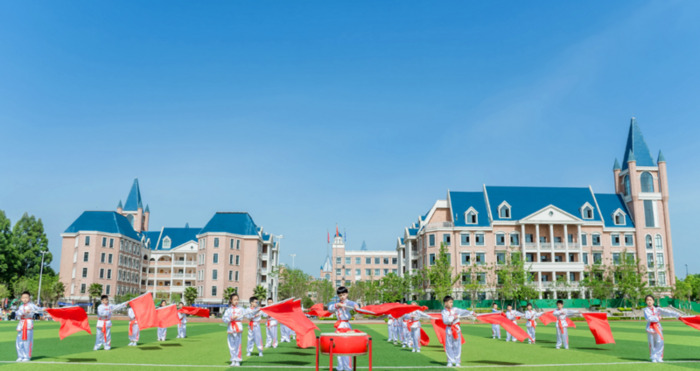 赞美孩子运动会的说说上海南京路附近有什么好玩的地【家长赞美孩子运动会的说说】