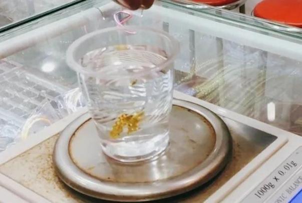 自己在家怎么验黄金真假【自己在家怎么检验黄金的真假】