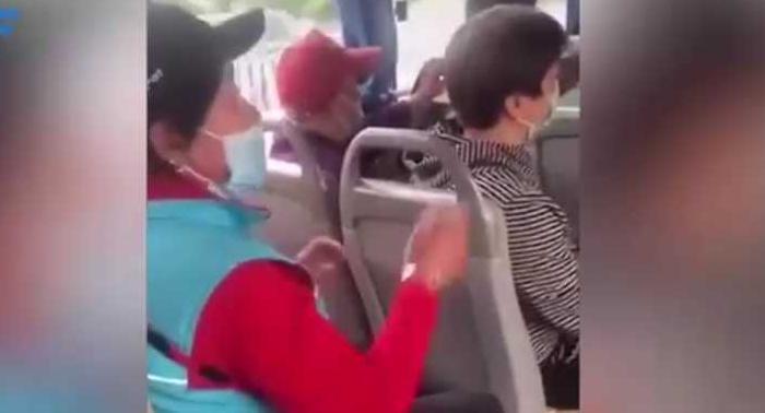 好多人都有悬针纹【有悬针纹的】