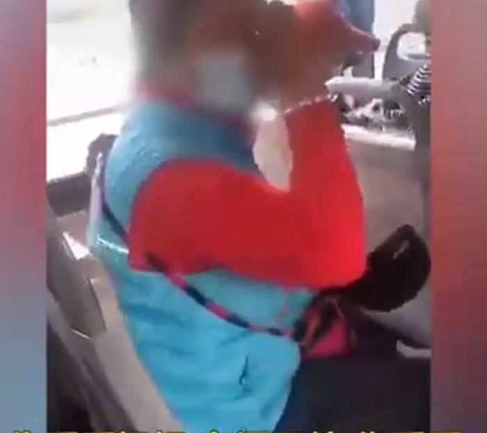 好多人都有悬针纹【有悬针纹的】