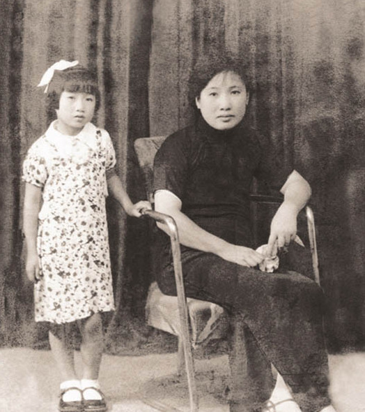 屠呦呦个人资料及简介英语【屠呦呦个人资料及简介PPT】