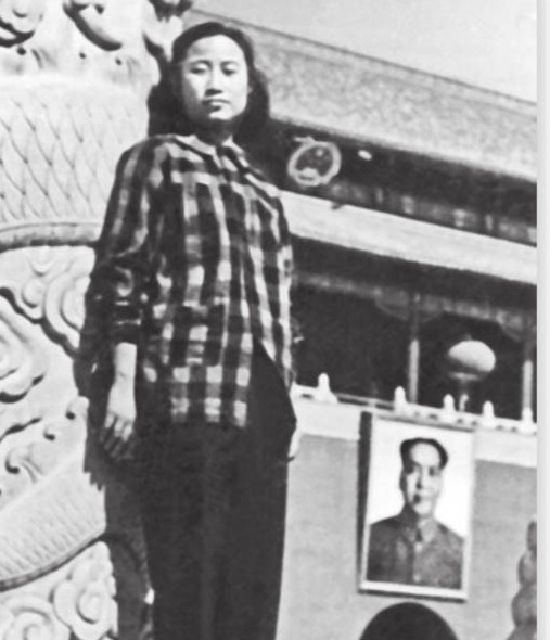 屠呦呦个人资料及简介英语【屠呦呦个人资料及简介PPT】