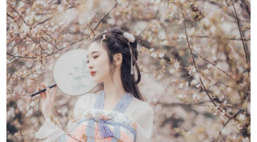 垃圾堆捡来的总裁儿子杏仁茶【垃圾堆里的皇女免费漫画下拉式】