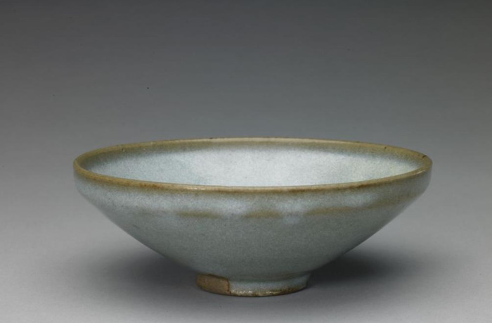 钧瓷的特点大家总结一下!【钧窑瓷器的特点】