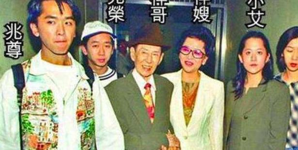 我喜欢穿女人塑身衣【老公要求我穿塑身衣】