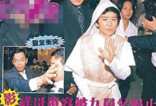 我喜欢穿女人塑身衣【老公要求我穿塑身衣】