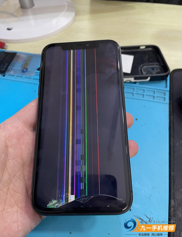 小米8内屏坏了值得修吗【小米8外屏碎了】