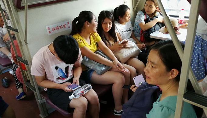 火车票硬卧代硬座好吗【火车上硬卧代硬座是什么样的】