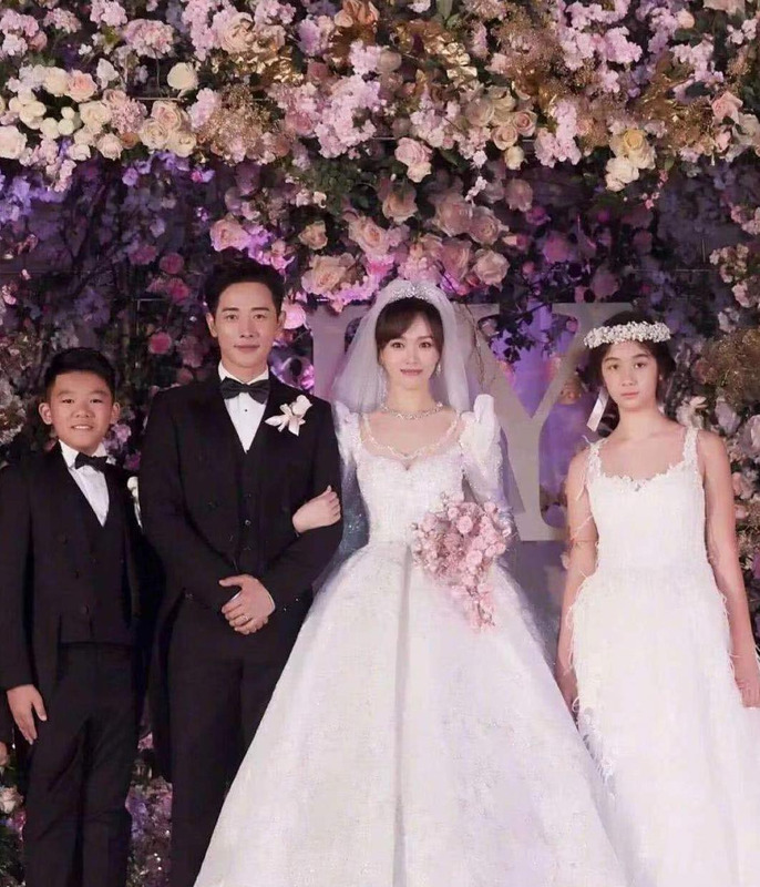 wecouture恋与制作人婚纱价格表【wecouture婚纱】