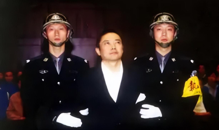 茉莉情史讲了什么内容【茉莉情史是正能量的书吗】