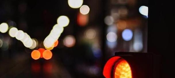 l和r哪个是左右【l和r在汽车上是什么意思】