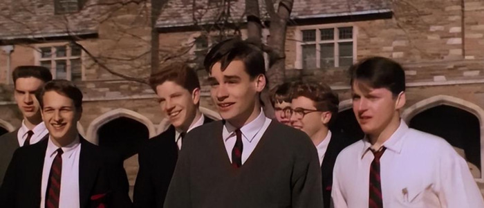 死亡诗社电影简介,人物介绍【死亡诗社电影简介观后感】