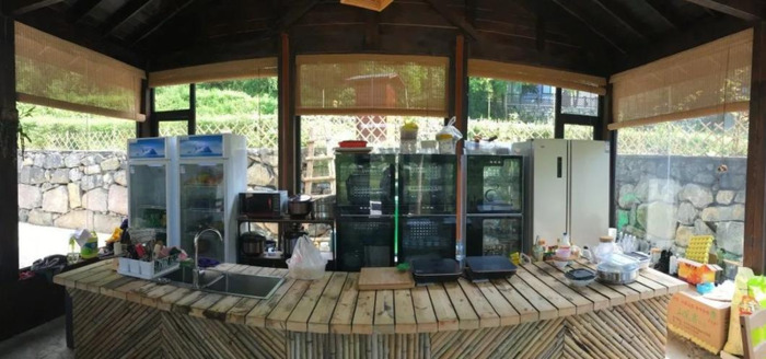 百里杜鹃附近【百里杜鹃风景名胜区住哪里好】