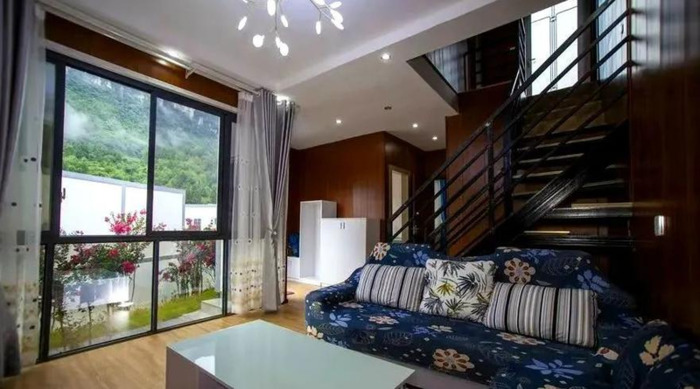 百里杜鹃附近【百里杜鹃风景名胜区住哪里好】