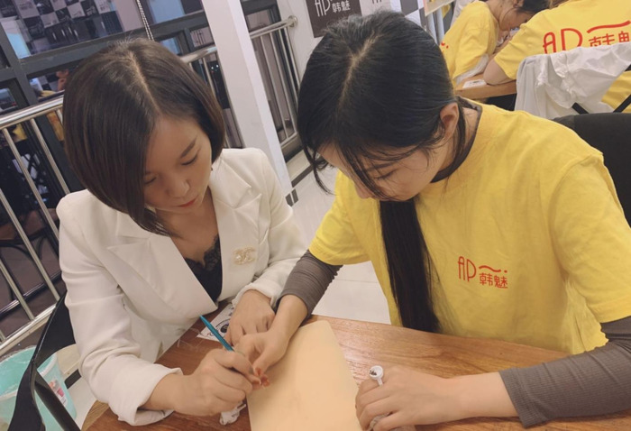 学纹绣大概价格【学纹绣大概多少钱】