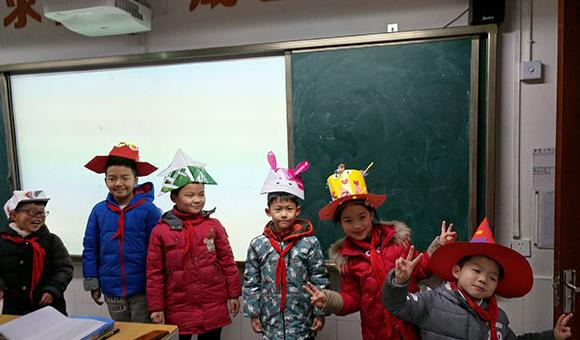 做一顶帽子课后反思【找帽子教案反思】