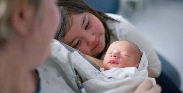 两个孩子差8岁还能生二胎吗【二胎差八岁有什么说的吗?】