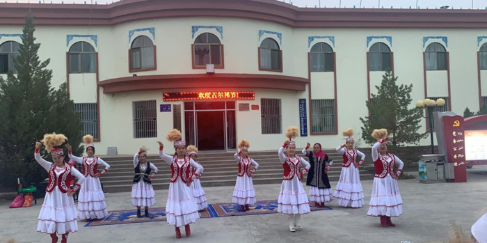 我们的欢乐大家庭【欢乐大家庭歌曲】