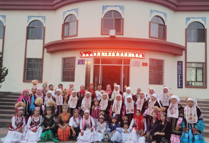 我们的欢乐大家庭【欢乐大家庭歌曲】