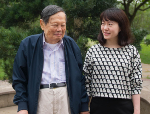 翁帆和杨振宁有孩子么【杨振宁和翁帆有孩子】