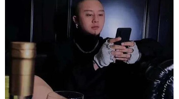 网红方丈媳妇【网红方丈赌博输了多少】