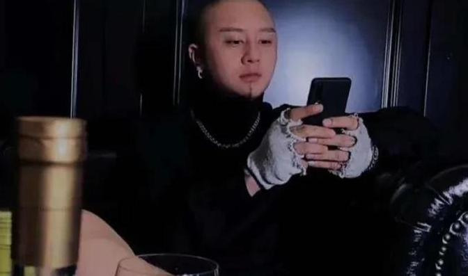 网红方丈媳妇【网红方丈赌博输了多少】