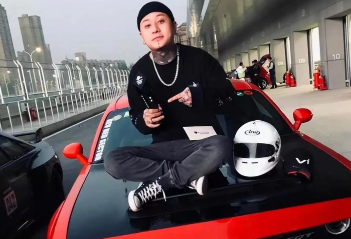 网红方丈媳妇【网红方丈赌博输了多少】